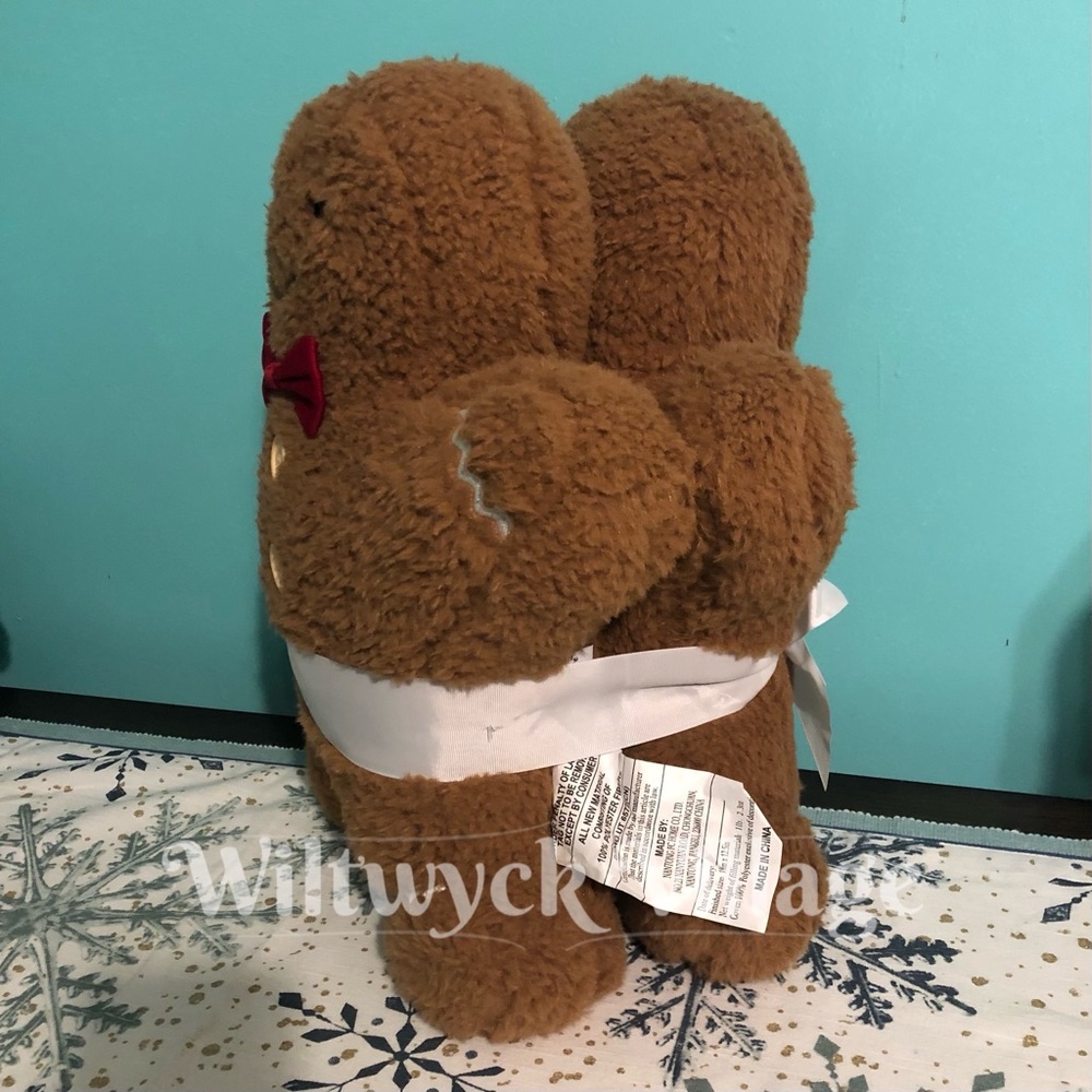 Cupcakes and Cashmere Sherpa Gingerbread Man and Woman Pillow Couple Set
